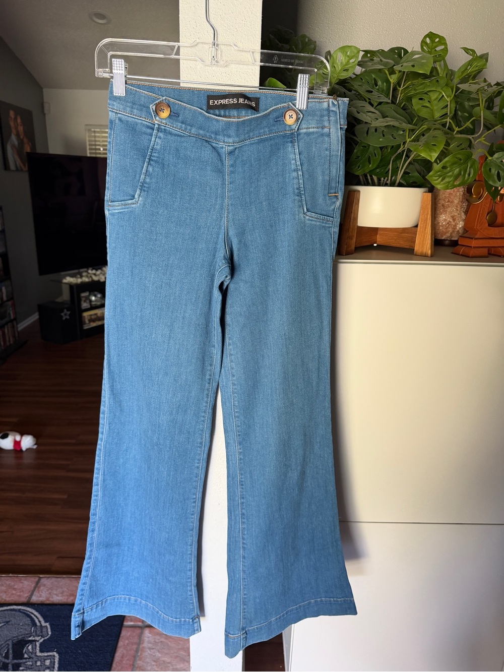 Express Light Blue Wide-Leg Jeans